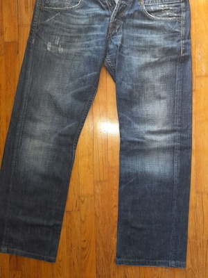 Gas straight line jeans size 33 like new