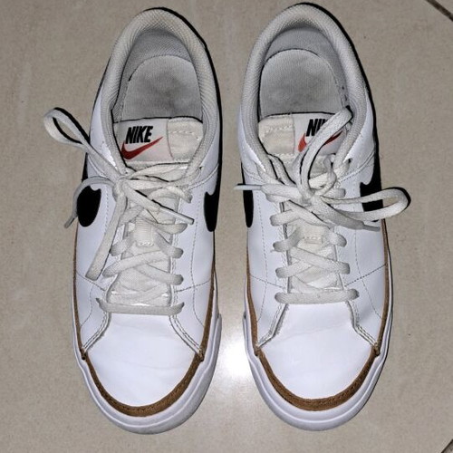 Nike Court Legacy (Gs) DA5380 102 athletic shoes used, white