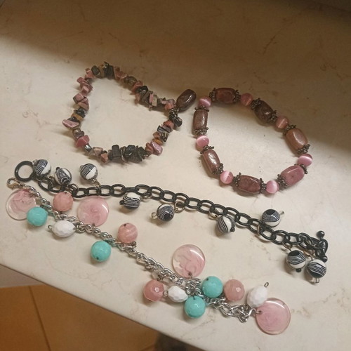 Beaded bracelets used, pack of 4 pieces