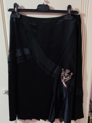 Black skirt with asymmetric hem like new, size L