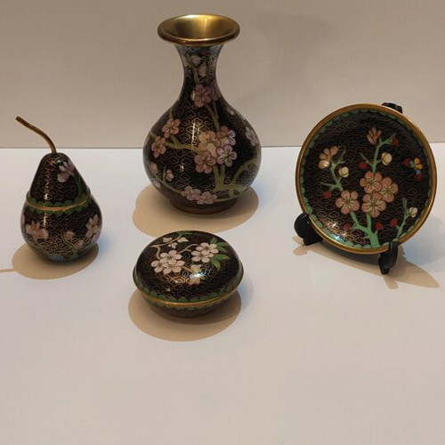 Cloisonné collection 19 pieces like new, vintage decorations