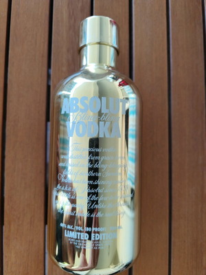 Plastic collectible case gold Absolut Vodka like new