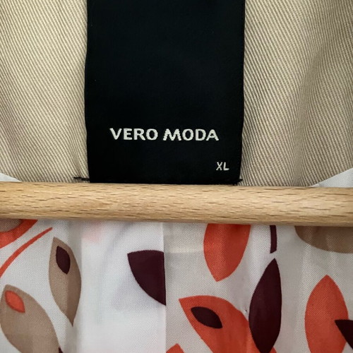 Vero Moda beige trench coat like new, size XL