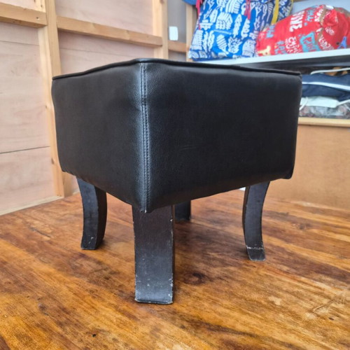 Mexil leather stools set of 4 like new