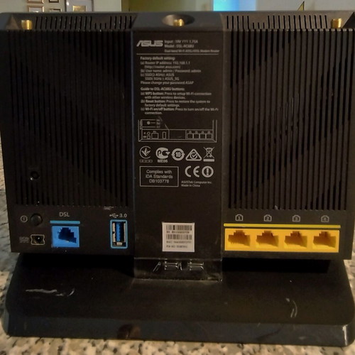 Modem Router Asus DSL-AC68U like new