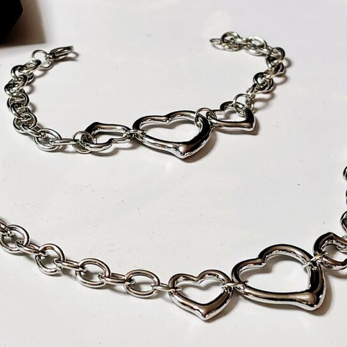 Theree Hearts Jewelry Set new, stainless steel pendant and bracelet