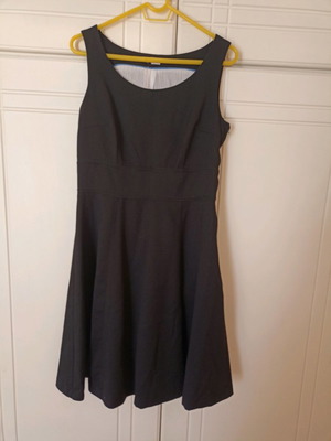 Φόρεμα H&M χειμωνιάτικο αμάνικο μπλε σκούρο μέγεθος M/L καινούργιο