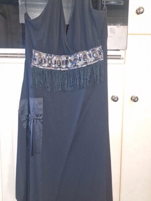 Plus Size Women's Dress like new, size XL, black and gold