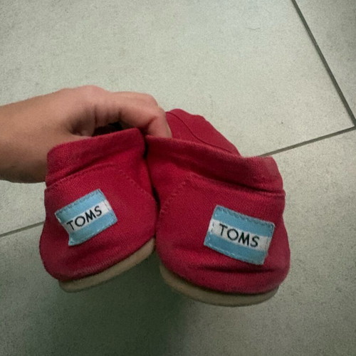 TOMS red espadrilles like new size 42