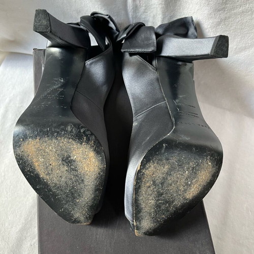 Pura López gray satin peep-toe pumps like new size 38