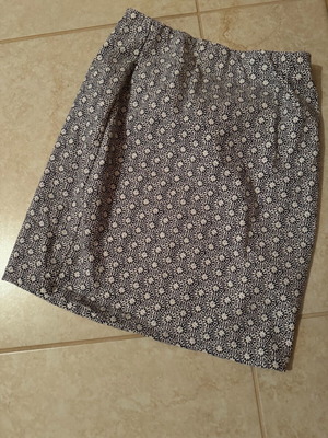 Skirt S high-waisted summer like new with beautiful fabric