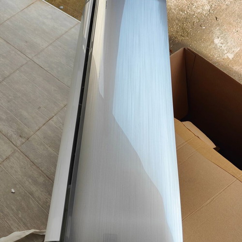 Inventor Comfort MFVI32-24 24,000 BTU air conditioner like new with free 12'' Equation