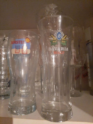 Συλλεκτικά ποτήρια Amstel και Bavaria σαν καινούργια, σετ 2 τεμαχίων
