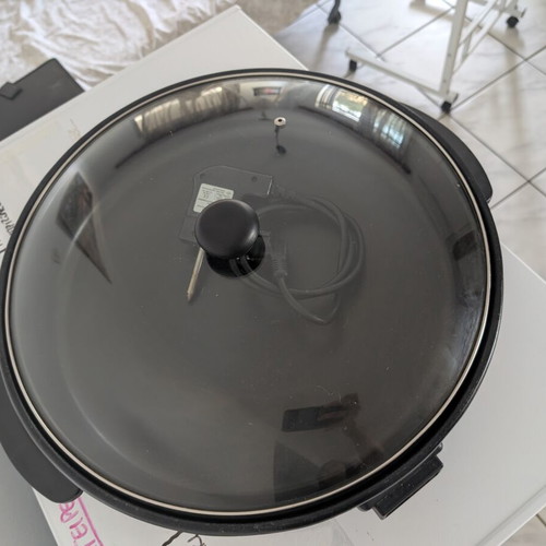 Electric Pizza Pan FH-40B2 1500W used with glass lid