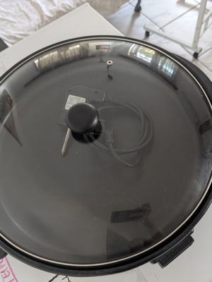 Electric Pizza Pan FH-40B2 1500W used with glass lid