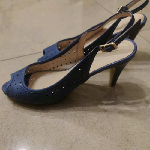 Peetoe peep toe shoe used, size 39, blue