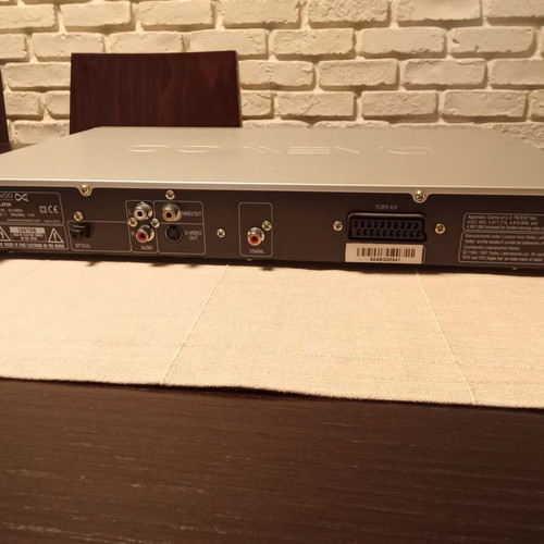Daewoo DV-500 ES DVD player like new with remote and Greek manual