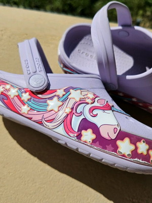 Crocs παιδικά μεταχειρισμένα iconic με σχέδιο μονόκερο, μέγεθος 28, μωβ