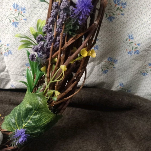 Handmade Easter wreath 65×52 like new