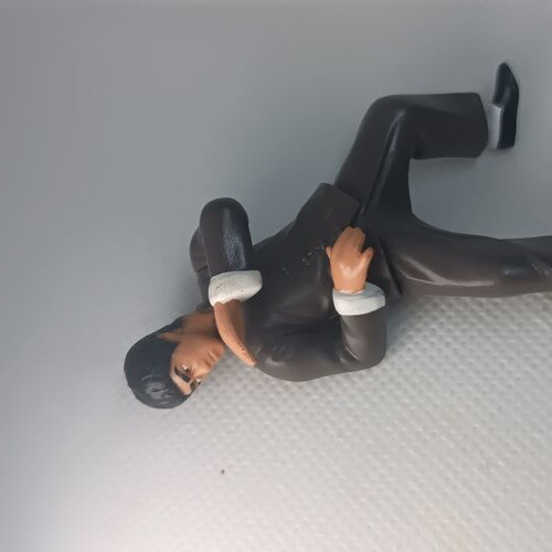 Bruce Lee Bandai Gashapon mini figure 7cm