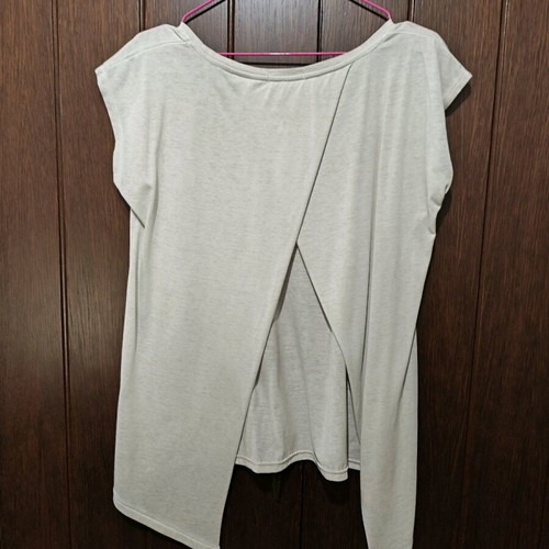 Blouse with back opening like new, beige, size M