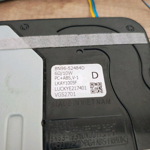 Samsung bn96-52484d speakers like new