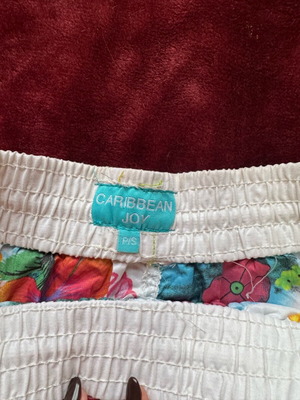 Surfer beach shorts like new, multicolor, size S