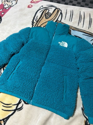 The North Face puffer like new, blue turquoise
