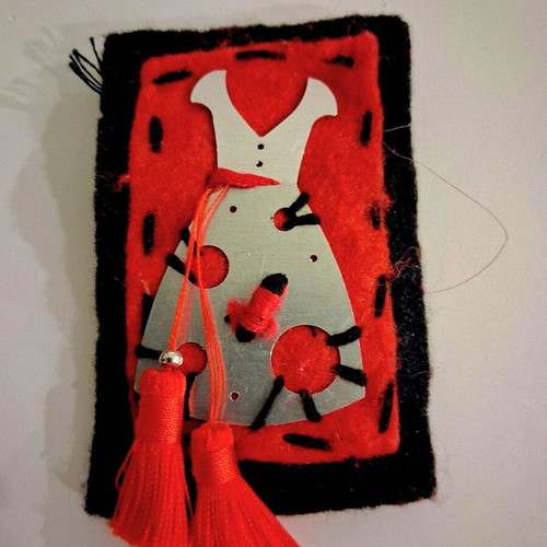 Handmade felt brooch like new, black and red