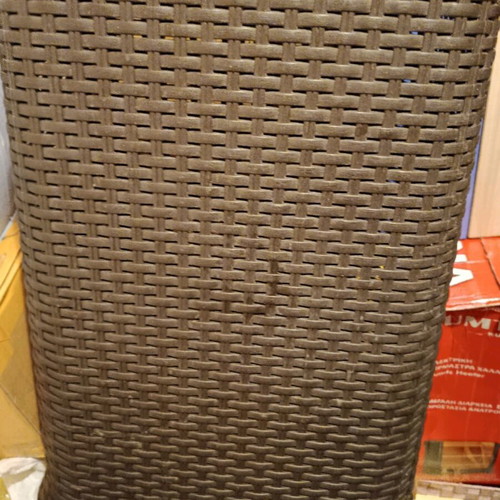 Curver Style Wicker Laundry Basket with Lid used