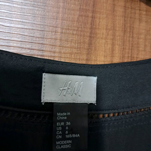 H&M short black satin dress like new, size S