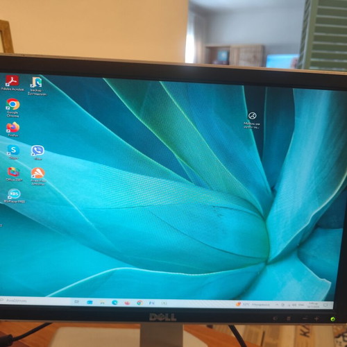 HP Compaq 8100 Elite SFF desktop and Dell 1908WFP 19" monitor used
