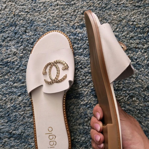 Women's slippers size 41 white with gold decoration new
