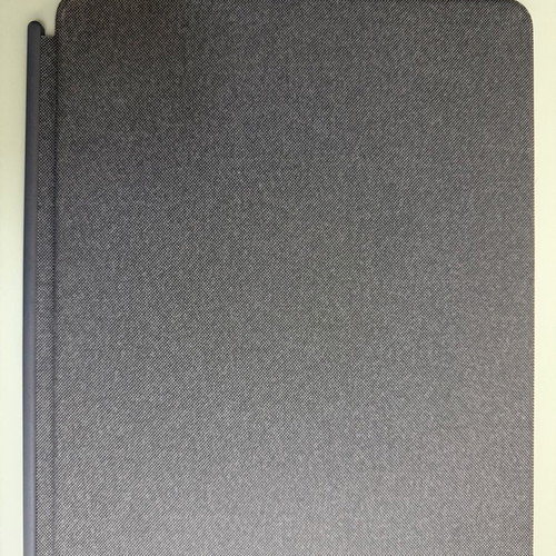 Logitech Combo Touch Keyboard for 13 Inch iPad Pro like new