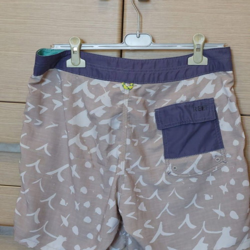 Reef swim shorts used, pack of 2, size 32, beige multicolor