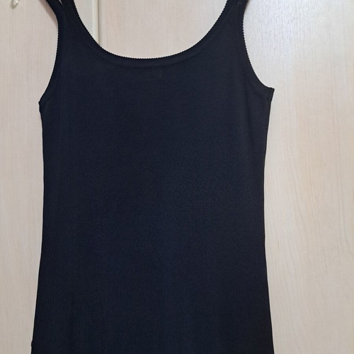 Women's tank top black with pink sequin R like new, size M