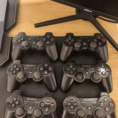 Dualshock 3 Sinaxis controllers used, stick drift, pack