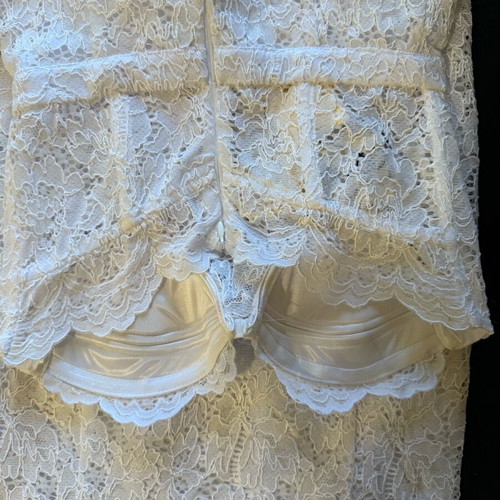 Trilogy dress white lace new, size small