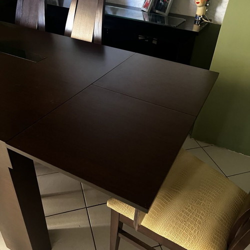 Dining set with 6 chairs like new, beech wood wenge color, beige leather