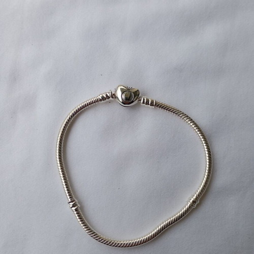 Pandora Snake Chain Bracelet with Heart Clasp silver, like new