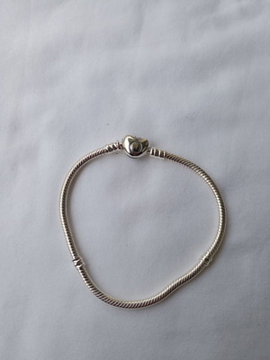 Pandora Snake Chain Bracelet with Heart Clasp silver, like new