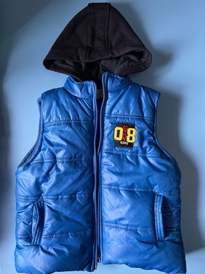 Αμάνικο μπουφάν για αγόρι 4 χρόνων μεταχειρισμένο, μπλε