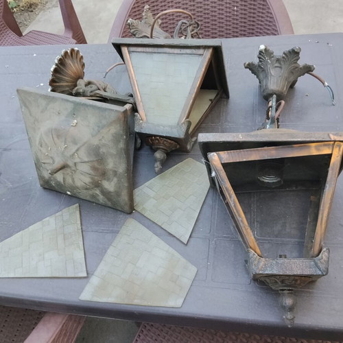 Set of 3 vintage outdoor lanterns with antique design