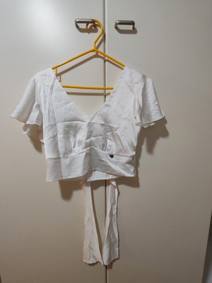 Enzzo white t-shirt medium like new