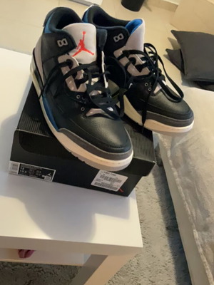 Jordan Nike Air Jordan Rare Air new, size 46, black sneakers