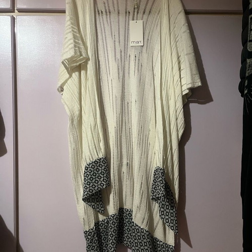 Mat cardigan new white with patterned hem