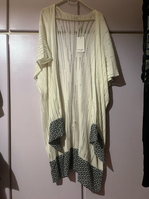 Mat cardigan new white with patterned hem