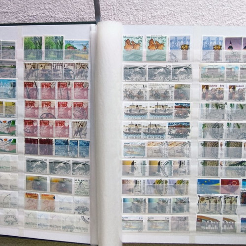 Globe A4 stamp album 64 pages with all stamps gift, like new