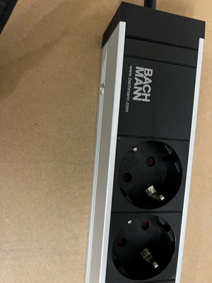 Bachman power strip like new