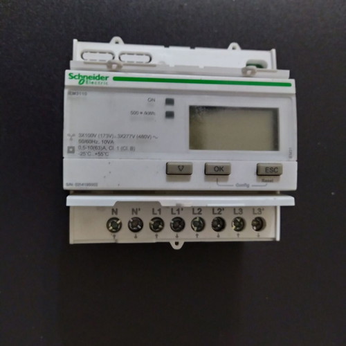Schneider Electric iEM31 Three-Phase Power Meter Like New